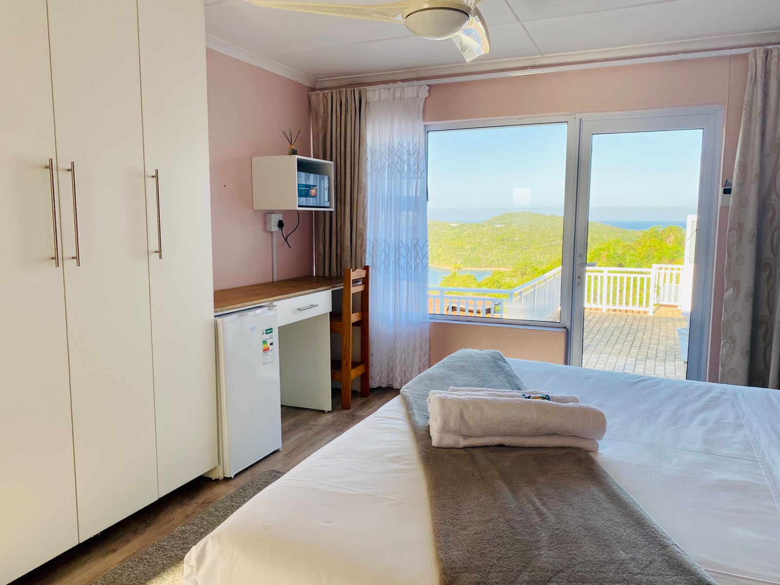 Luxury suite bedroom detail